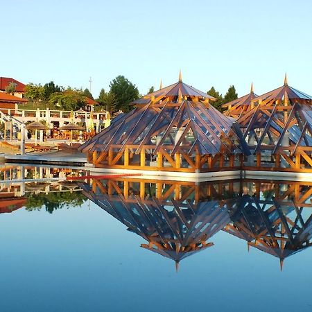 Egri Korona Borhaz Es Wellness Hotel Demjén Exterior foto