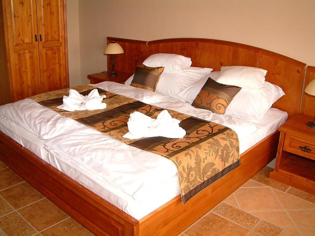 Egri Korona Borhaz Es Wellness Hotel Demjén Cameră foto