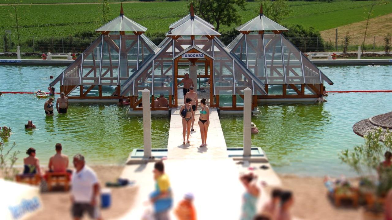 Egri Korona Borhaz Es Wellness Hotel Demjén Exterior foto